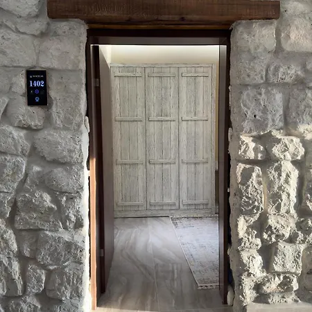 Magical House 4*