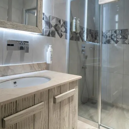 Magical House Hotel 4*
