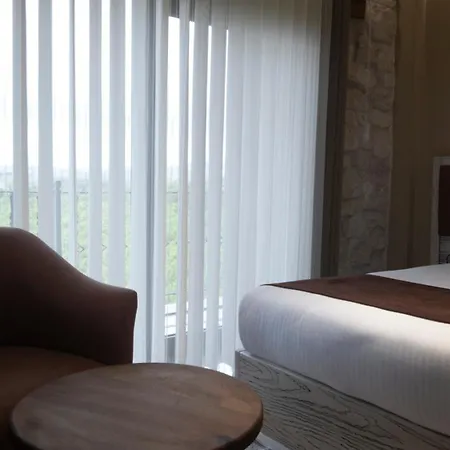 Hotel Magical House 4*